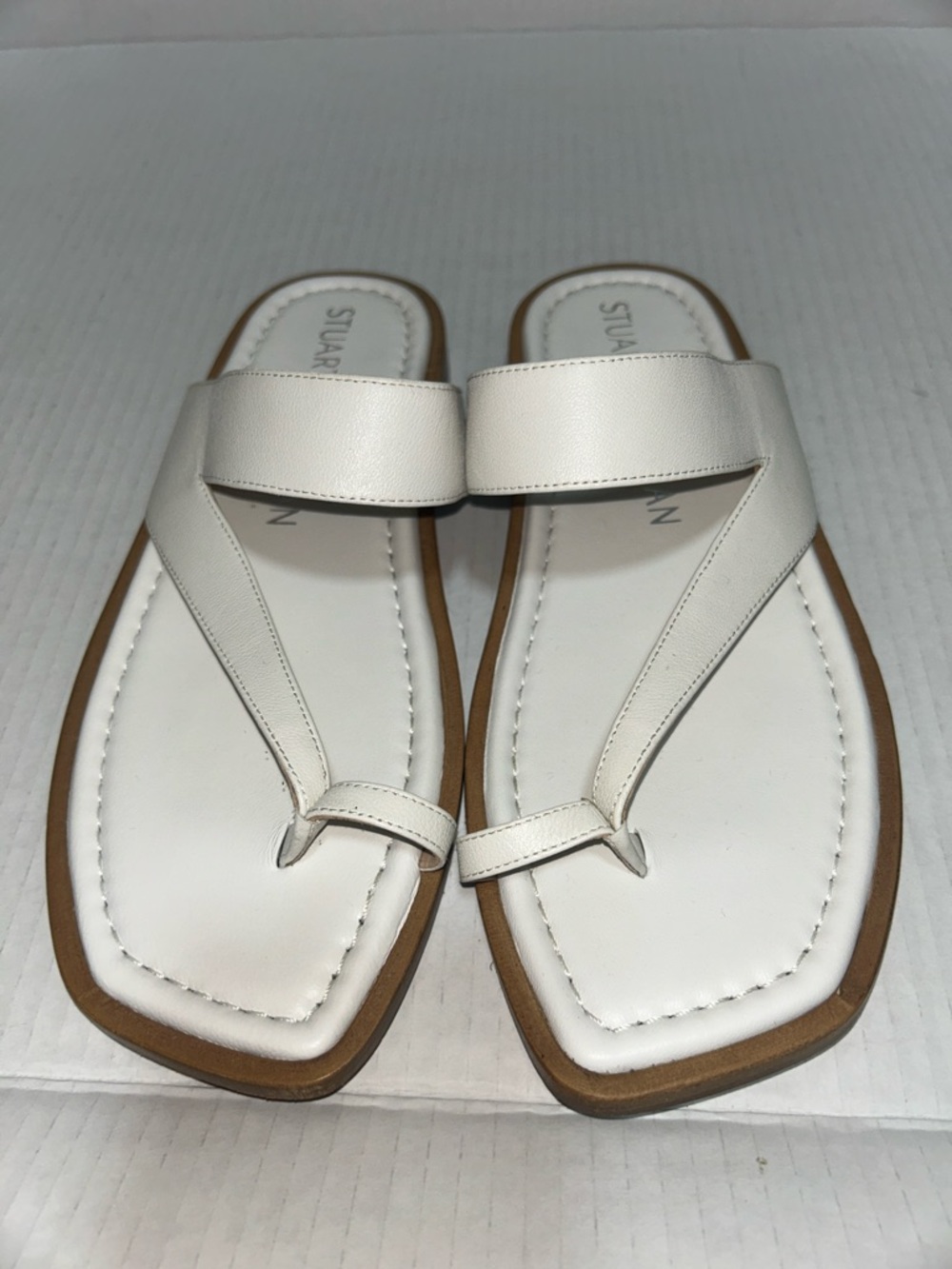 Stuart Weitzman Lyla Women’s White Napa Leather Flat Sandals - Size 9 - Picture 2 of 10